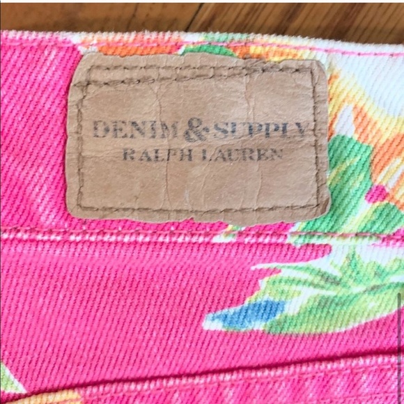 RALPH LAUREN | Bright Floral Shorts - Picture 5 of 6